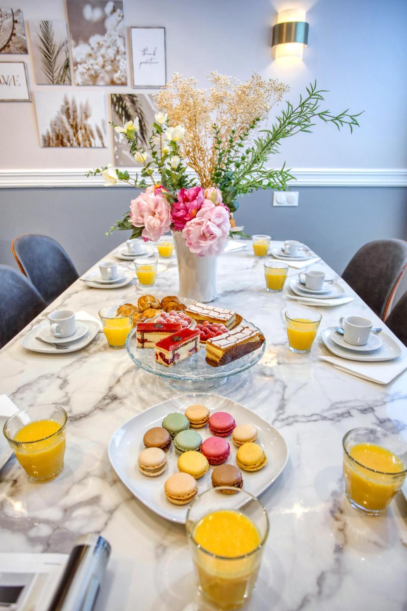 Elegant Triplex In Paris - Ideal For 10 - Aircon 外观 照片