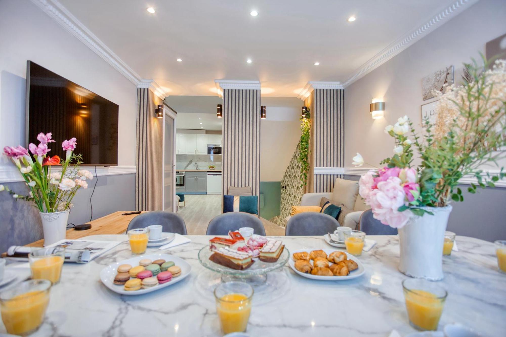 Elegant Triplex In Paris - Ideal For 10 - Aircon 外观 照片